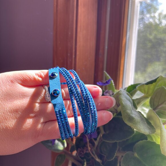Retired Touchstone Crystal Wrap-Star Bracelet Cobalt Blue - NEW NIB - Picture 9 of 9